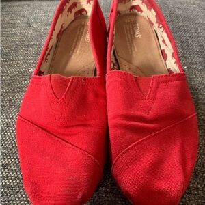 Tom’s Red Canvas shoes size 10